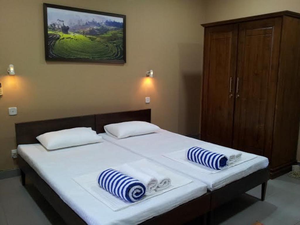 Janishi Residencies Hotel Negombo Buitenkant foto