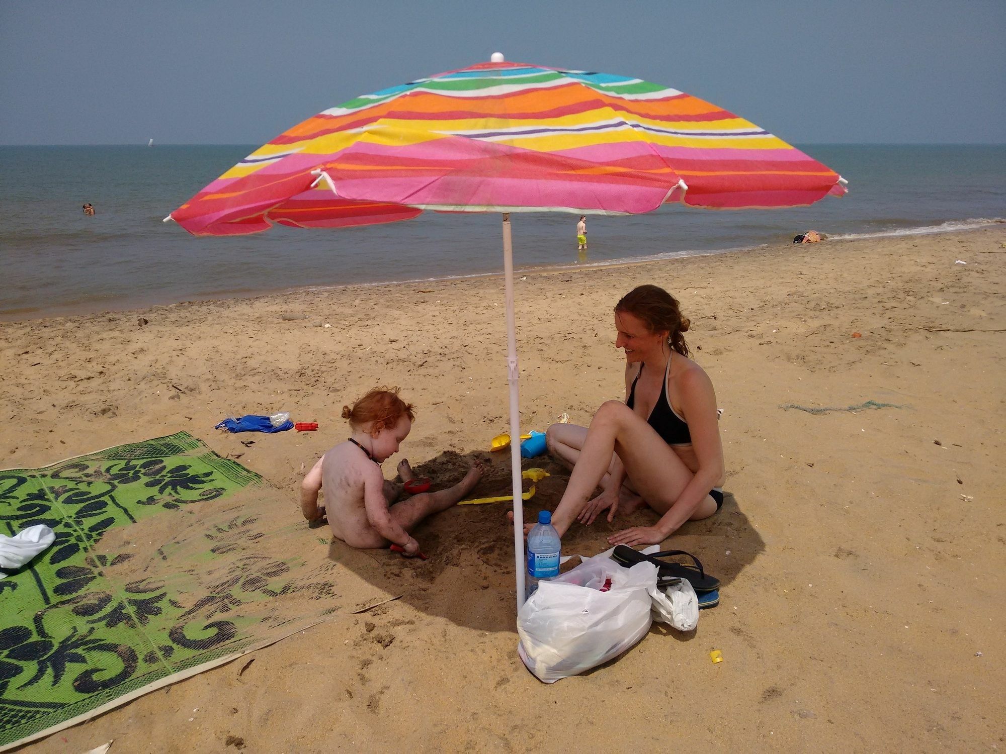 Janishi Residencies Hotel Negombo Buitenkant foto